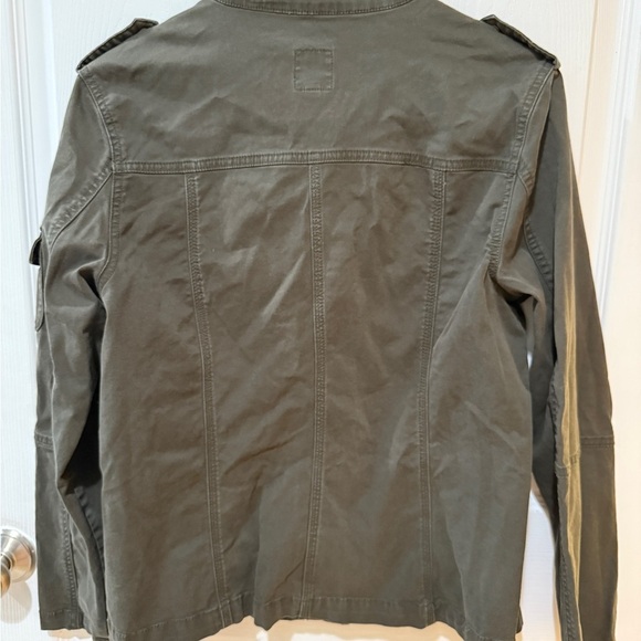 Kensie Green Utility Jacket with Tailored Fit and Epaulettes - Picture 7 of 7
